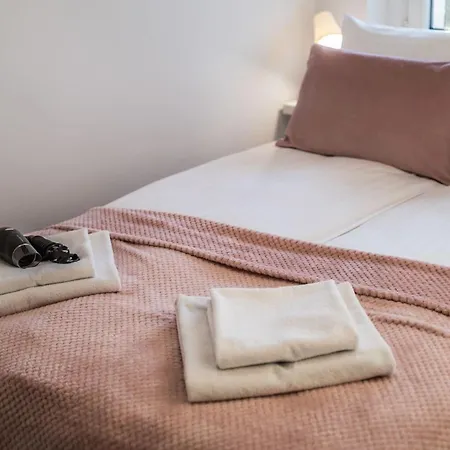 Rent Like - Wlodkowica 33 Apartment