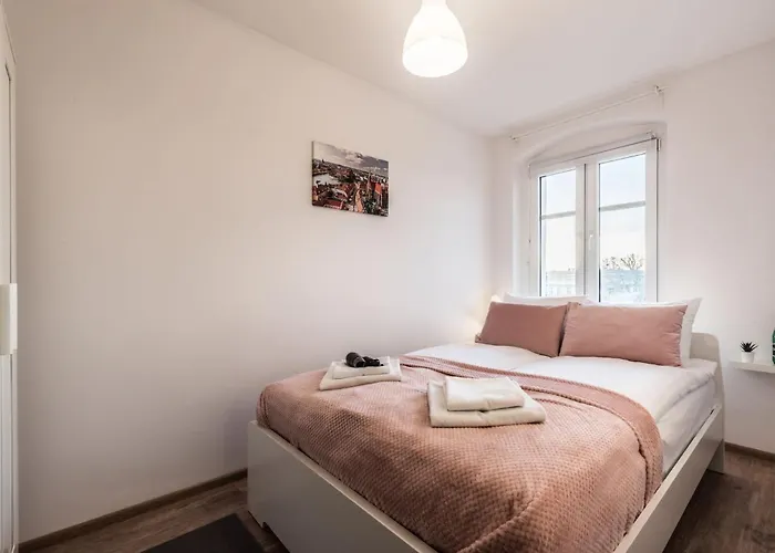 Rent Like - Wlodkowica 33 ホテル *